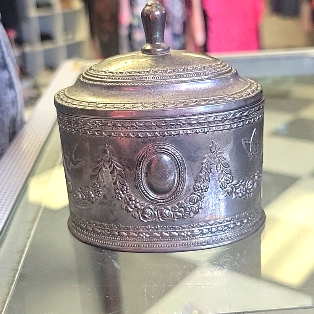 Vintage small joyero